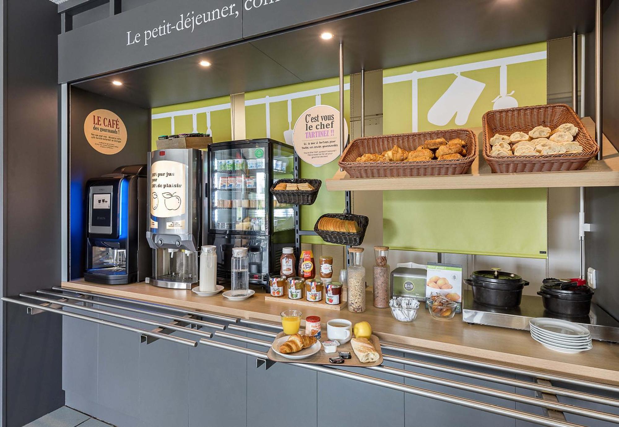 B&B Hotel Rouen Saint-Étienne-du-Rouvray Buitenkant foto