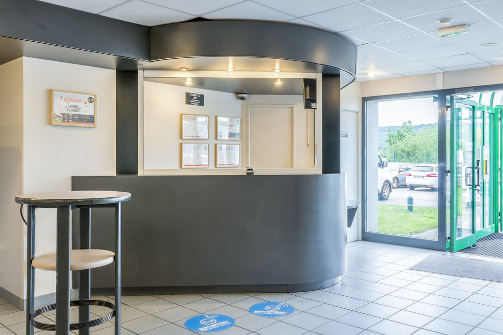 B&B Hotel Rouen Saint-Étienne-du-Rouvray Buitenkant foto