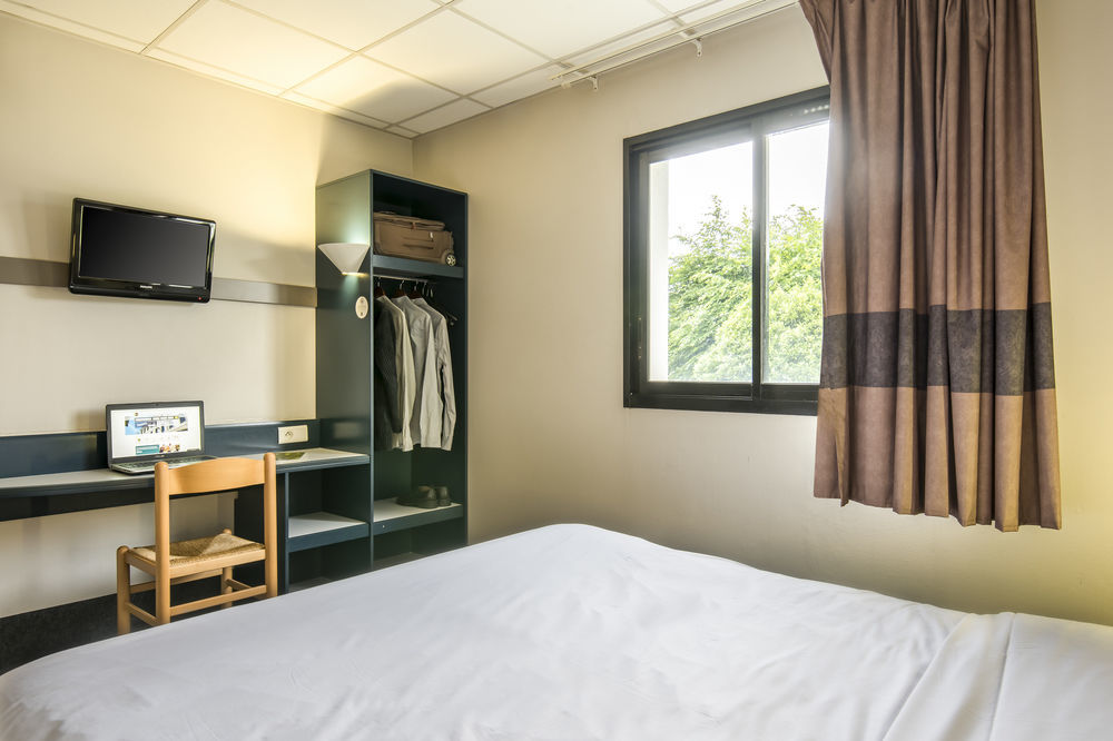 B&B Hotel Rouen Saint-Étienne-du-Rouvray Buitenkant foto