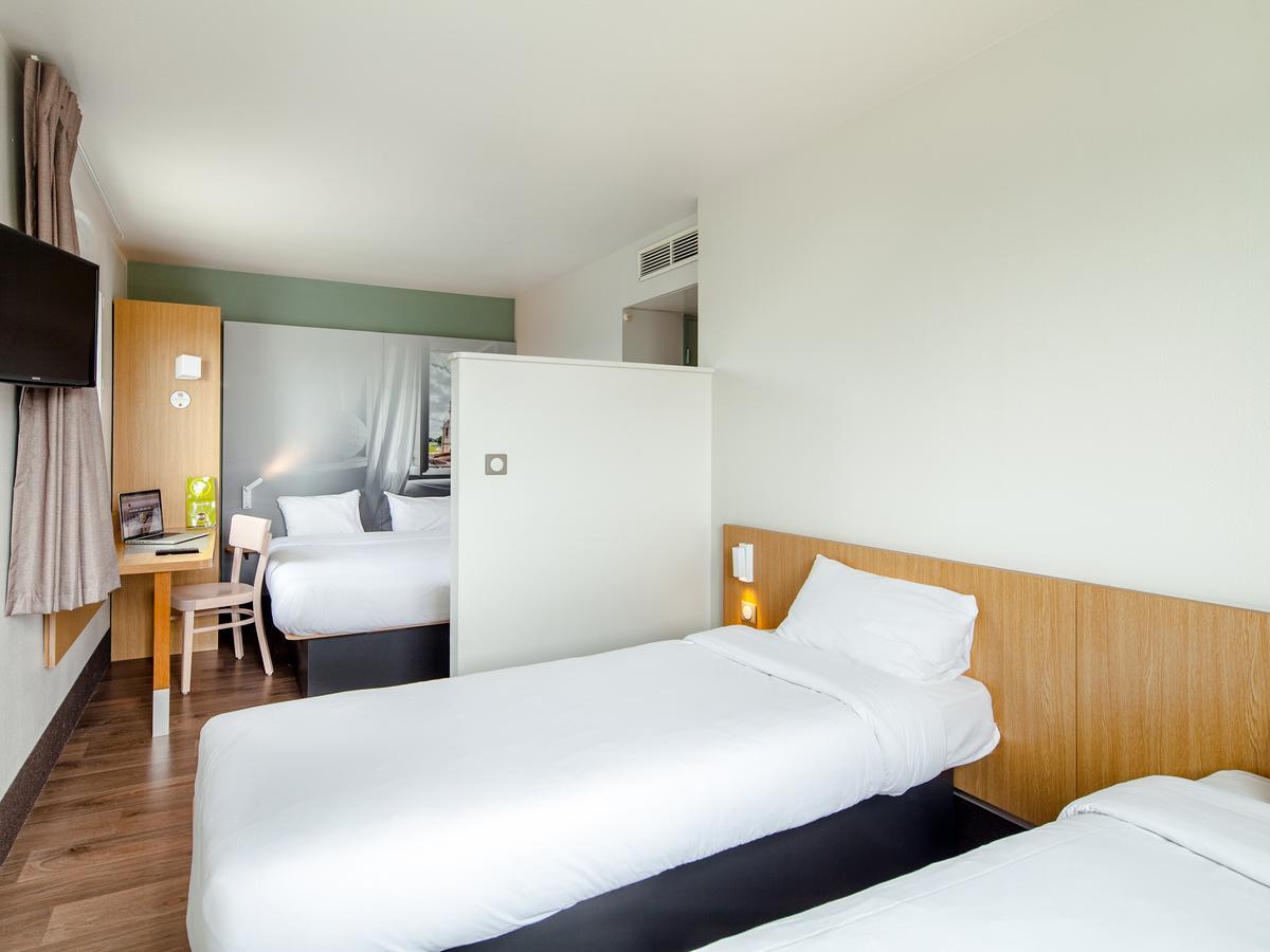 B&B Hotel Rouen Saint-Étienne-du-Rouvray Buitenkant foto